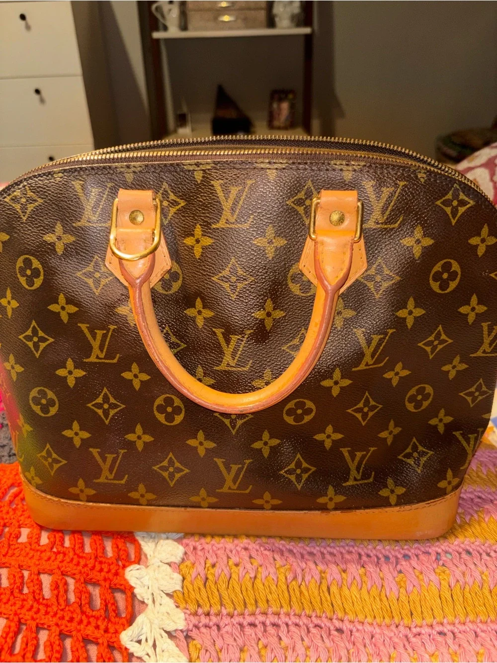 Louis Vuitton reposhing this